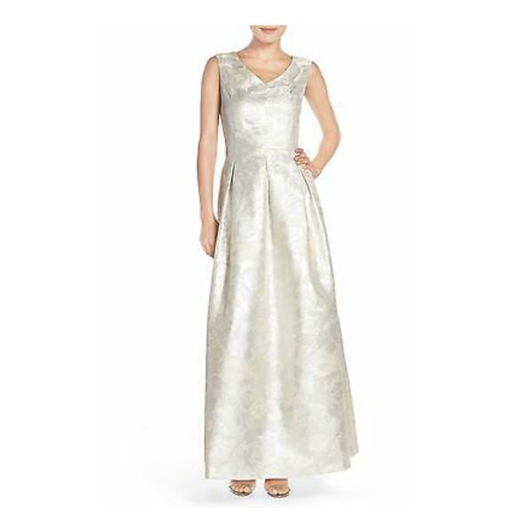 NWT Ellen Tracy Silver Jacquard Maxi Gown Dress Size 8 Formal Evening Prom 8 - Picture 1 of 17